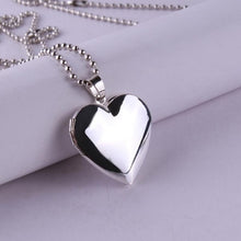 Load image into Gallery viewer, Hart Locket Pendant Necklace