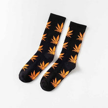 Load image into Gallery viewer, Weed Leaf Crew Socks