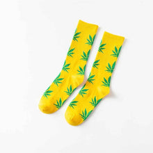 Load image into Gallery viewer, Weed Leaf Crew Socks