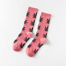 Load image into Gallery viewer, Weed Leaf Crew Socks