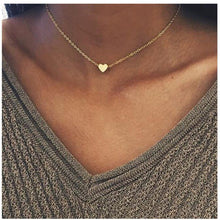 Load image into Gallery viewer, Women's Small Plated Hart Necklace
