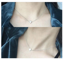 Load image into Gallery viewer, Women's Small Plated Hart Necklace