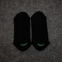 Load image into Gallery viewer, Glow In The Dark Print Socks